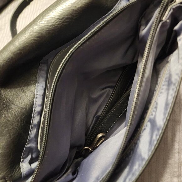 S-Q Lila Crossbody Bag - Picture 7 of 9